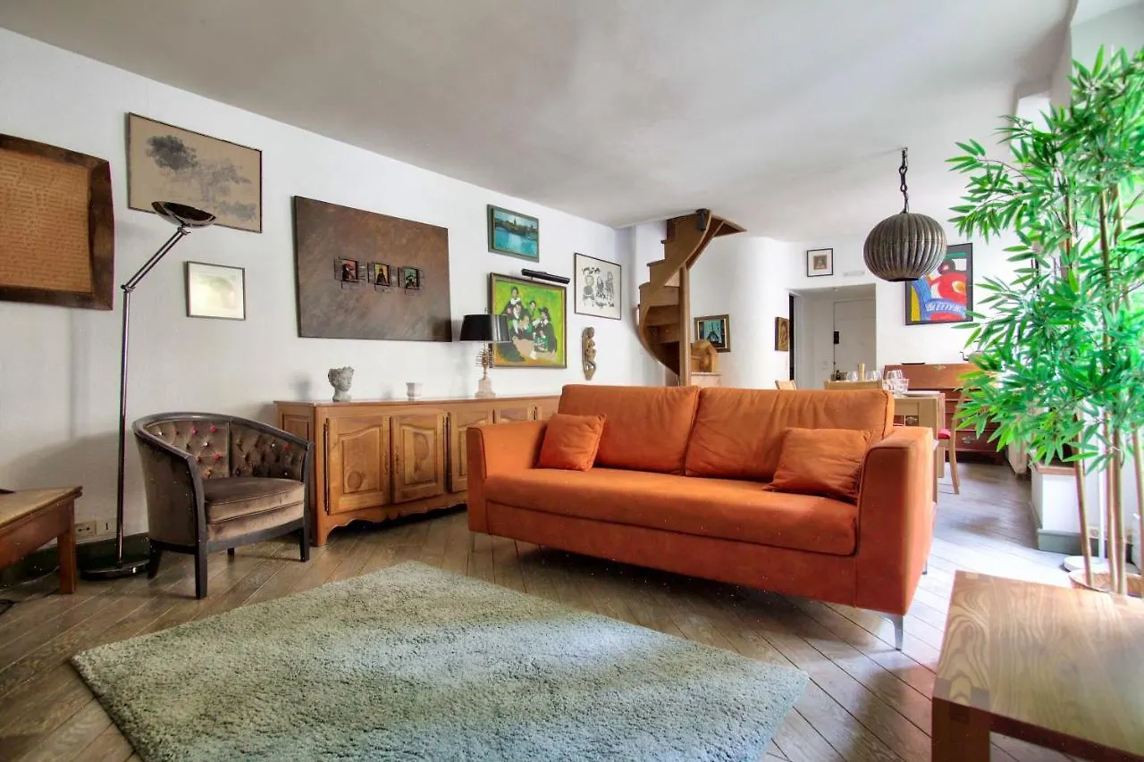 Luxurious 2 Bedrooms Saint Michel Notre Dame Augustins Free Netflix Paris