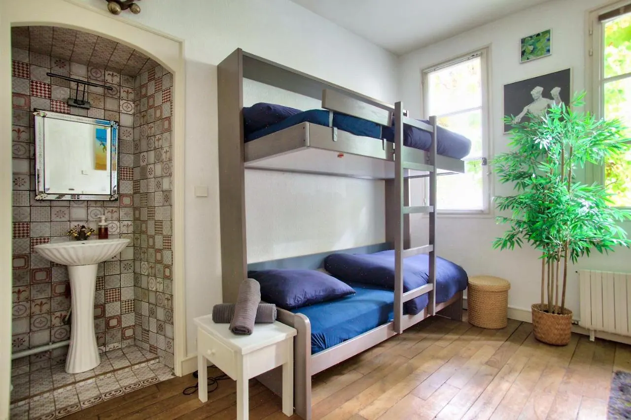 Apartment Luxurious 2 Bedrooms Saint Michel Notre Dame Augustins Free Netflix Paris